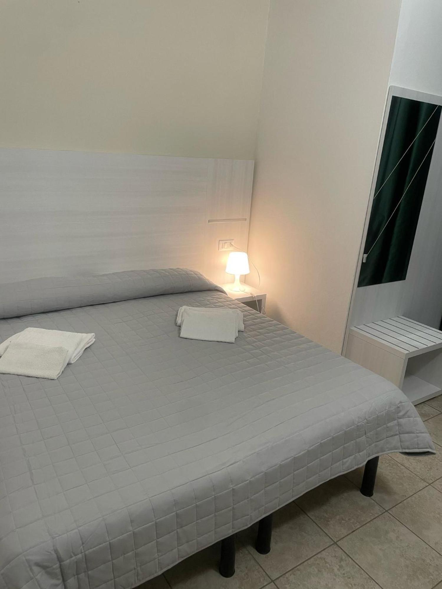 Hotel Zeus Lido di Classe Dış mekan fotoğraf